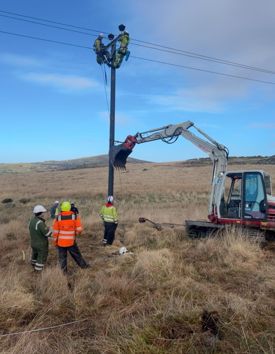 Specialist cabling and rural utilities